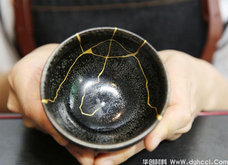 陶瓷粘接 陶瓷片工藝品用膠方案 華創(chuàng)材料ab膠以質(zhì)優(yōu)先(圖1)
